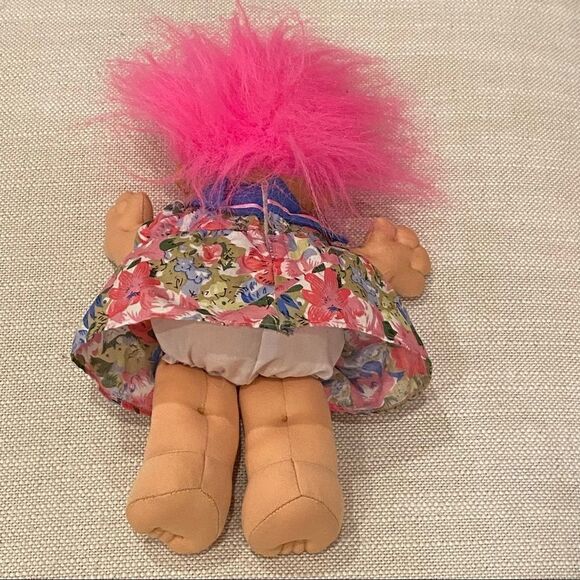 Vintage Russ Berrie LARGE Troll Kidz Soft Body Girl Doll Dress Pink Hair 9 “ - Picture 2 of 11